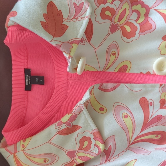 1 Madison Floral Button-Up Coat - Picture 6 of 8